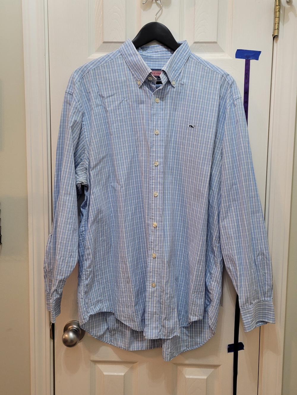 Vineyard Vines Men’s Light Blue Multi-Stripe Button-Down Shirt